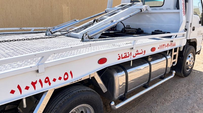 سطحة هيدروليكية مجهزة بأحدث آليات السحب - ونش الحربي